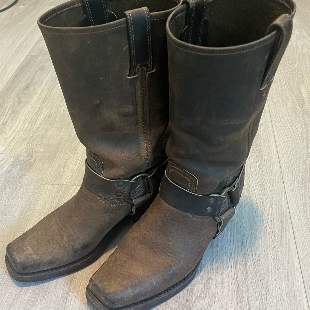 Frye women’s boots size 8